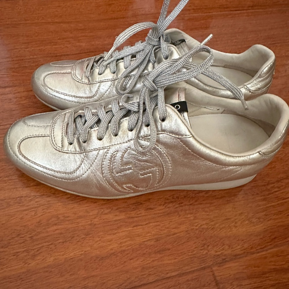 Gucci Metallic Silver Sneakers with Textured Design for Women Sz 36.5